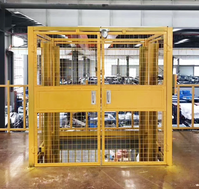 万载智能导轨式升降机亮相